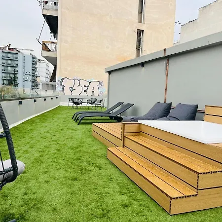 Spares - Industrial Loft & Rooftop Jacuzzi Athens
