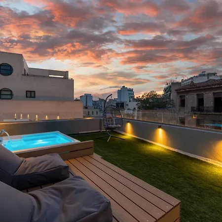 Spares - Industrial Loft & Rooftop Jacuzzi *